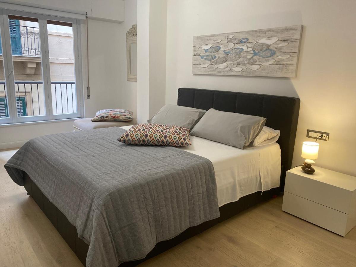 Delle Palme Rooms Elegante Monolocale In Centro Palerme Extérieur photo